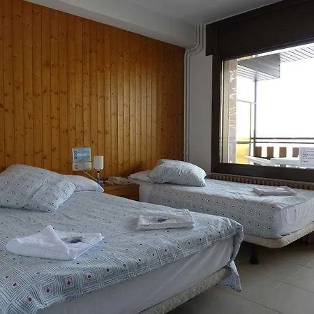 Hotel Llac Negre 2*